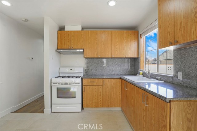 Detail Gallery Image 23 of 42 For 7554 Irvine Ave, North Hollywood,  CA 91605 - 3 Beds | 2 Baths