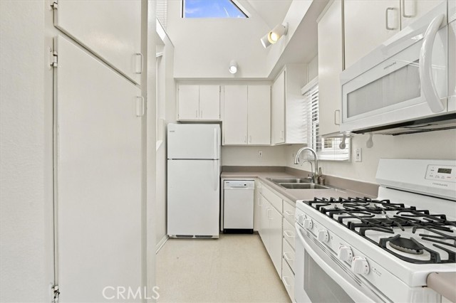 17 16th Street photo 57