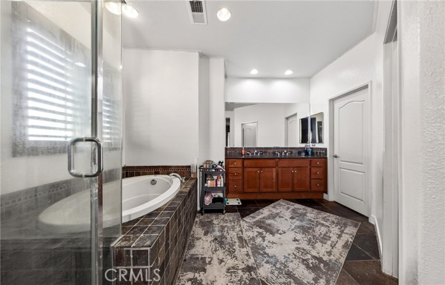 Detail Gallery Image 21 of 33 For 117 Temple Ave, Beaumont,  CA 92223 - 5 Beds | 3/1 Baths