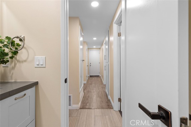 Detail Gallery Image 22 of 38 For 2914 S Rene, Santa Ana,  CA 92704 - 4 Beds | 3 Baths