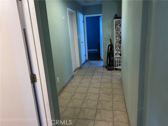 1222 E 103rd Street, Los Angeles CA: https://media.crmls.org/medias/adfc9b13-cc54-4293-b325-d41302948cc5.jpg