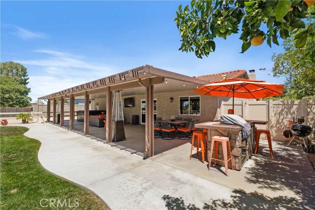 33127 Camelot Drive, Yucaipa CA: https://media.crmls.org/medias/adfd3a8c-2c1f-4f29-9b74-2335fd0c1db6.jpg