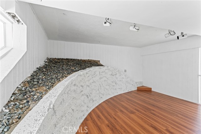Detail Gallery Image 16 of 42 For 2820 Oak Point Dr, Los Angeles,  CA 90068 - 2 Beds | 1/1 Baths