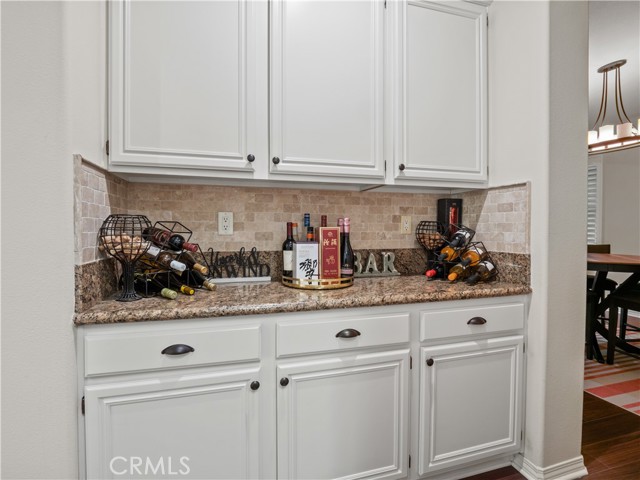 Detail Gallery Image 8 of 39 For 28532 Agajanian, Saugus,  CA 91390 - 4 Beds | 3 Baths