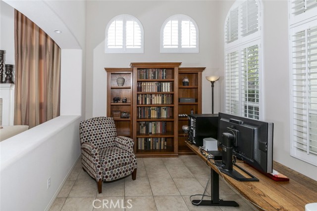 24736 Wooded Vista, West Hills CA: https://media.crmls.org/medias/adfeabcf-487c-40c1-80f0-2138aafc2427.jpg