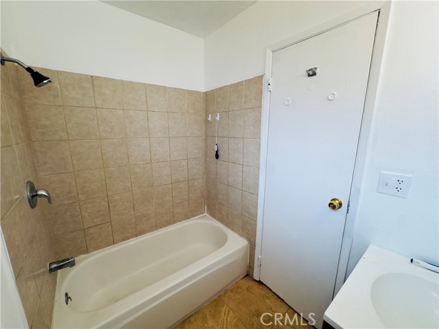 4127 Maris Avenue, Pico Rivera CA: https://media.crmls.org/medias/adff2e9f-9f70-47f6-9936-5056246ad255.jpg