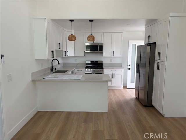 Detail Gallery Image 3 of 5 For 2460 Stoner Avenue, Los Angeles,  CA 90064 - – Beds | – Baths