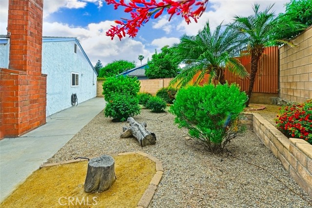 13142 Reedley Street, Arleta CA: https://media.crmls.org/medias/ae004f1e-1ae6-4e73-920d-ddac023ae876.jpg