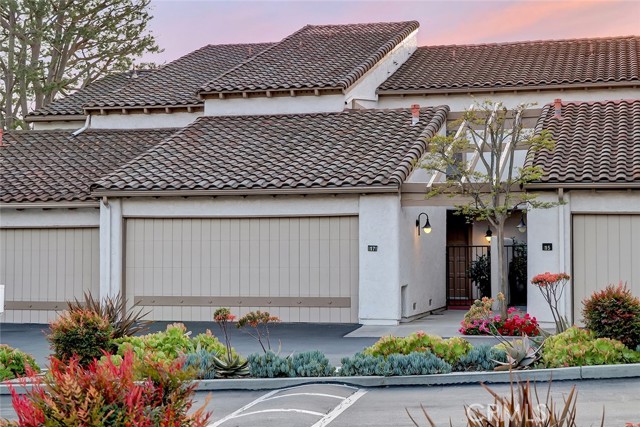 17 Seaview Drive, Rolling Hills Estates, California 90274, 3 Bedrooms Bedrooms, ,3 BathroomsBathrooms,Residential,Sold,Seaview,PV22055833