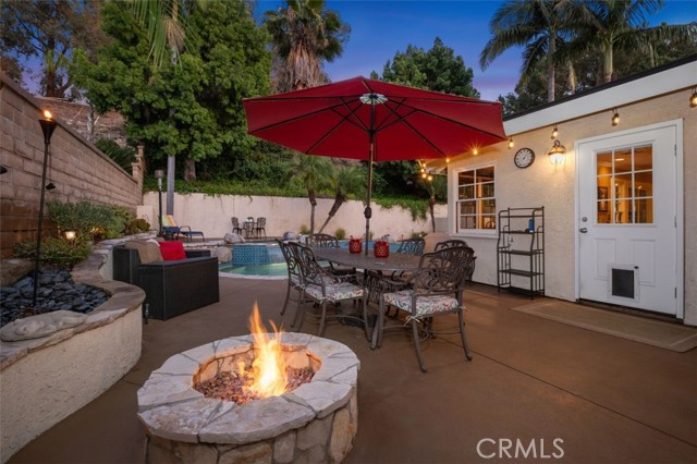 25572 Orchard Rim Ln, Lake Forest CA: https://media.crmls.org/medias/ae007121-d5f2-481a-a504-49f7ed7c6429.jpg