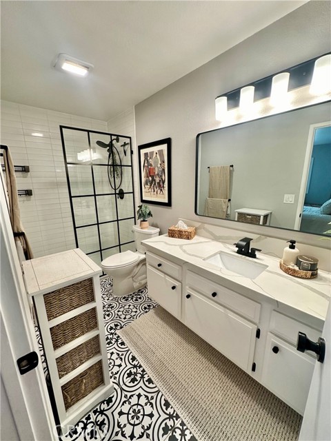 Detail Gallery Image 13 of 20 For 1045 E 3rd #4,  Long Beach,  CA 90802 - 2 Beds | 2 Baths