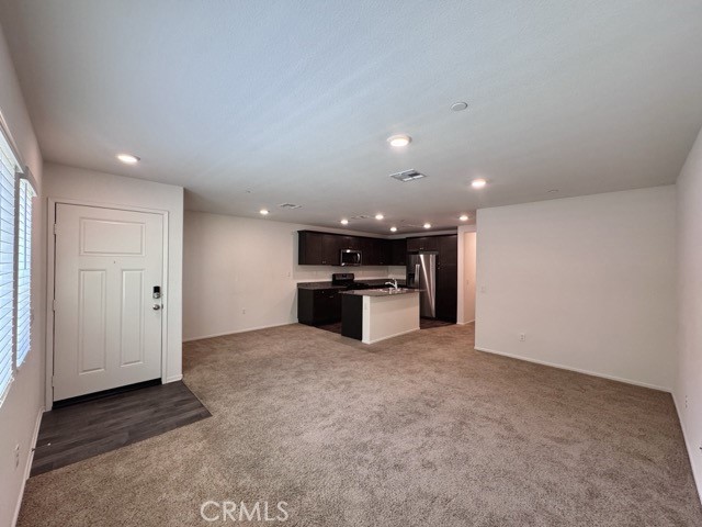 28385 Oriole Way, Murrieta CA: https://media.crmls.org/medias/ae01efc2-09a6-4d40-a9e2-3d2e2cdb8589.jpg