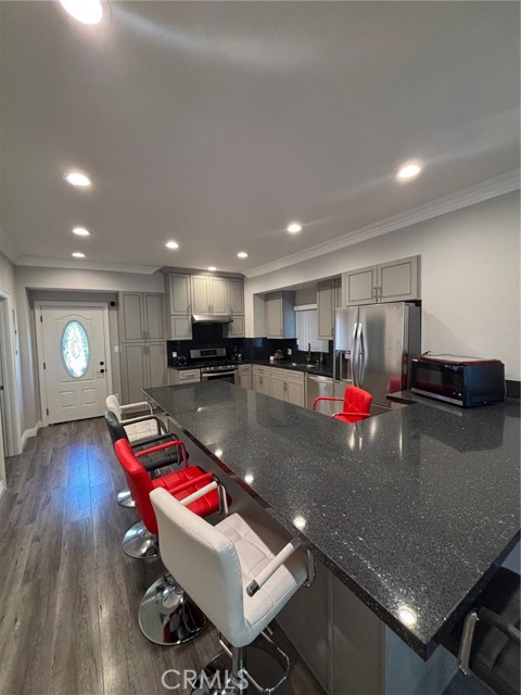 Detail Gallery Image 9 of 50 For 1826 N Berendo St, Los Angeles,  CA 90027 - 7 Beds | 4 Baths