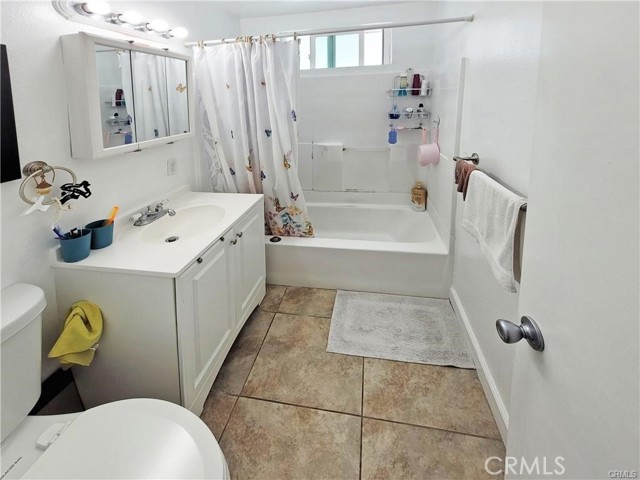 Detail Gallery Image 17 of 23 For 13831 Manor Dr, Westminster,  CA 92683 - – Beds | – Baths