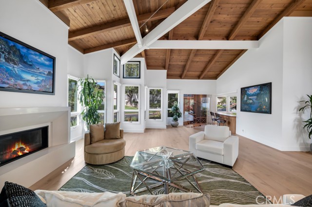 Detail Gallery Image 11 of 56 For 4514 Rayburn St, Westlake Village,  CA 91362 - 4 Beds | 4 Baths