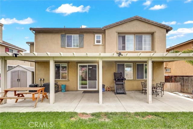 13576 Oxford Ct, Chino CA: https://media.crmls.org/medias/ae053489-8855-47d5-bb23-35cfa8b6b690.jpg