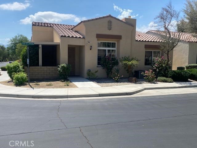 47615 Soft Moonlight Drive, La Quinta CA: https://media.crmls.org/medias/ae058581-ed42-40d8-ae98-5ad00fd16747.jpg