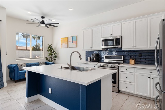 Detail Gallery Image 14 of 42 For 43452 Freesia Pl, Indio,  CA 92201 - 4 Beds | 2 Baths