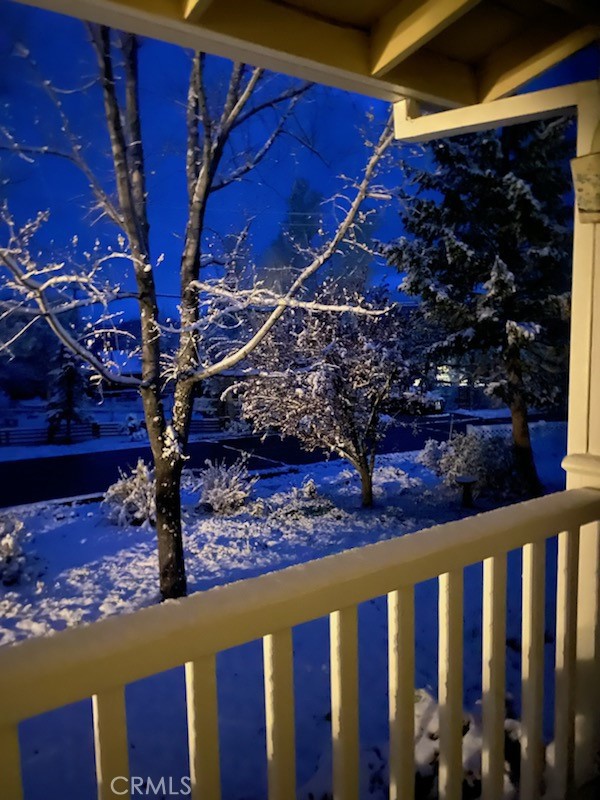 https://media.crmls.org/medias/ae062cee-b230-49c9-a17f-0dbb91d43f9b.jpg?preset=X-Large