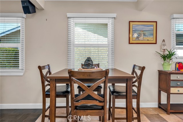 2922 Perkins Lane, Redondo Beach, California 90278, 3 Bedrooms Bedrooms, ,1 BathroomBathrooms,Residential,Sold,Perkins,SB22186949