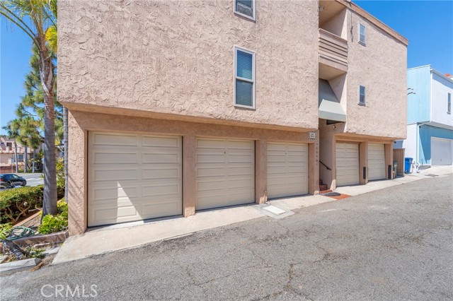 Detail Gallery Image 55 of 55 For 600 Monterey Bld #8,  Hermosa Beach,  CA 90254 - 2 Beds | 2 Baths