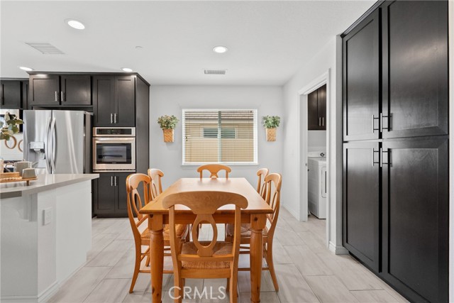 Detail Gallery Image 9 of 38 For 43838 Madison Ct, Lancaster,  CA 93536 - 4 Beds | 2 Baths