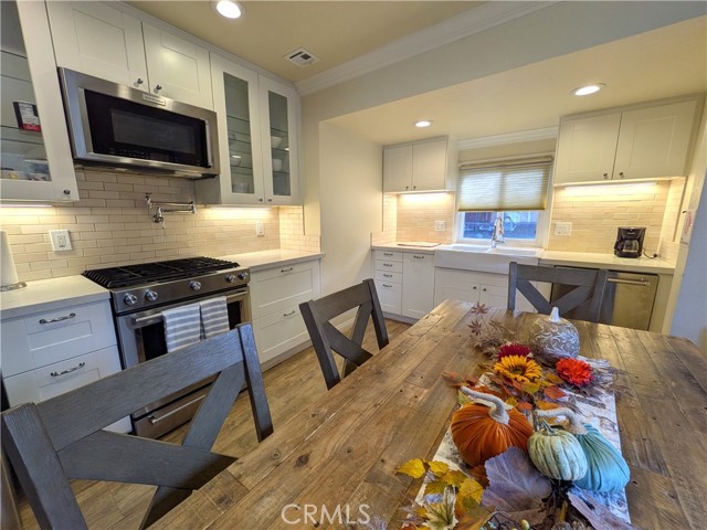 693 Knight Avenue, Big Bear Lake CA: https://media.crmls.org/medias/ae07d8b9-285c-4021-972c-0e9a5d154acf.jpg