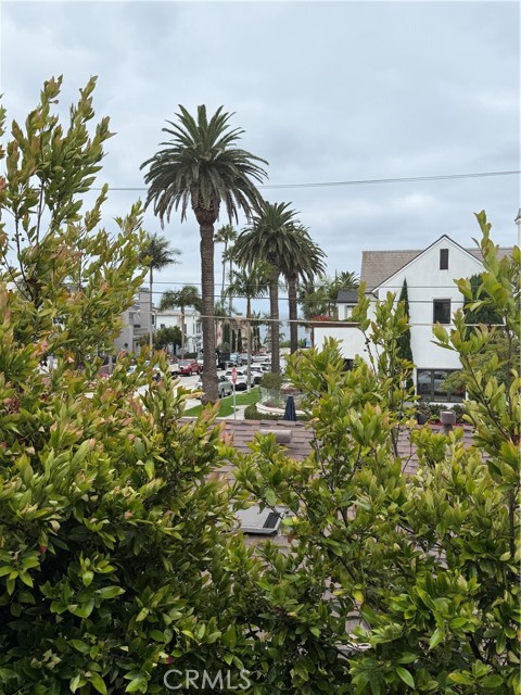 Detail Gallery Image 9 of 9 For 303 Marguerite Ave #C,  Corona Del Mar,  CA 92625 - 2 Beds | 1 Baths