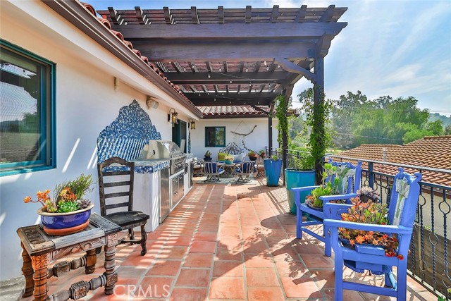 Detail Gallery Image 15 of 45 For 5617 Colodny Dr, Agoura Hills,  CA 91301 - 6 Beds | 4/1 Baths
