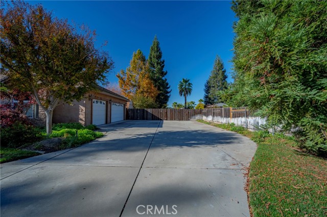 Detail Gallery Image 5 of 75 For 5825 N Krotik Ct, Atwater,  CA 95301 - 4 Beds | 3 Baths