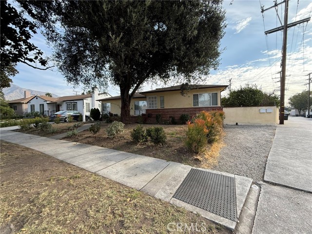 Detail Gallery Image 2 of 46 For 1112 Graynold Ave, Glendale,  CA 91202 - 3 Beds | 2 Baths