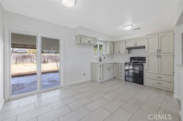Detail Gallery Image 16 of 44 For 955 W San Gabriel Ave, Clovis,  CA 93612 - 2 Beds | 1 Baths