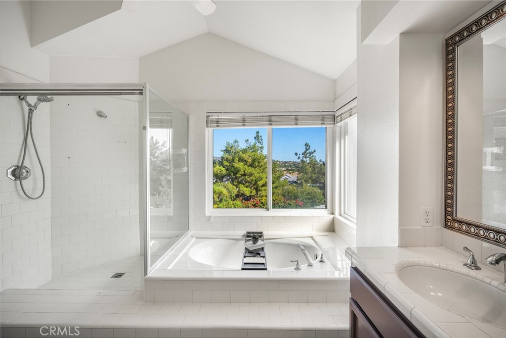 Ae0a6fa2 4ca5 4b7b 831a Fc2fabfc49eb