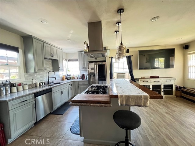 10709 Wheelock Circle, Whittier CA: https://media.crmls.org/medias/ae0a9076-9d11-40fb-811e-bf490542f70a.jpg