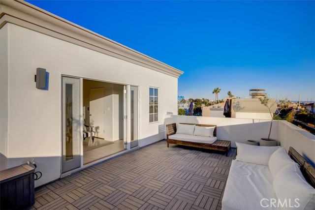 Detail Gallery Image 65 of 73 For 3511 via Dolce, Marina Del Rey,  CA 90292 - 4 Beds | 3/1 Baths