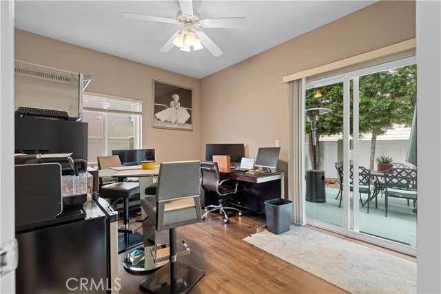 Detail Gallery Image 20 of 43 For 211 S Francisca, Redondo Beach,  CA 90277 - 4 Beds | 3 Baths