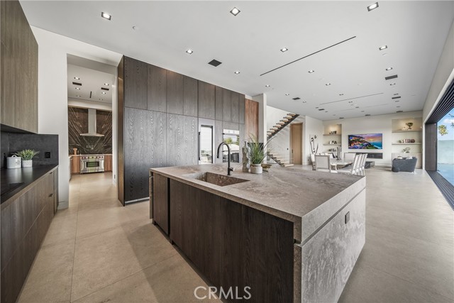 16848 Nanette Street photo 8