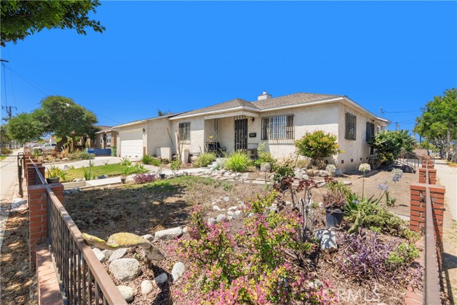 11905 Freeman, Hawthorne CA: https://media.crmls.org/medias/ae0cc3da-0fca-4b33-b2dc-9dad6cd9c078.jpg