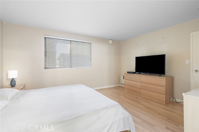 1750 E Ocean Boulevard, Long Beach CA: https://media.crmls.org/medias/ae0cf57c-6bc6-4dc3-8b31-72b5509e6f7c.jpg