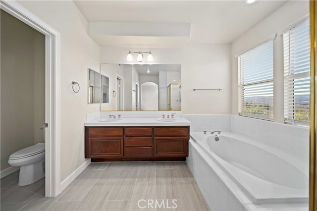 Detail Gallery Image 31 of 39 For 3021 Obsidian Ct, Simi Valley,  CA 93063 - 4 Beds | 2/1 Baths