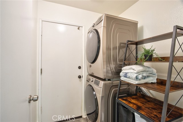 Detail Gallery Image 16 of 42 For 45303 Esmerado Ct, Temecula,  CA 92592 - 3 Beds | 2/1 Baths