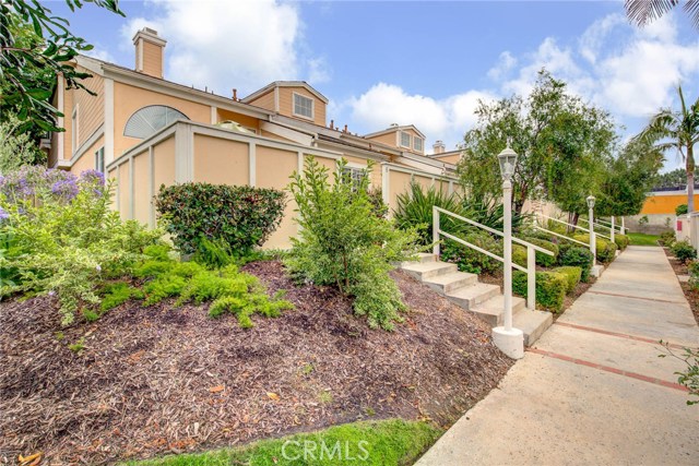 2217 Vanderbilt Lane, Redondo Beach, California 90278, 2 Bedrooms Bedrooms, ,1 BathroomBathrooms,Residential,Sold,Vanderbilt,SB19150868