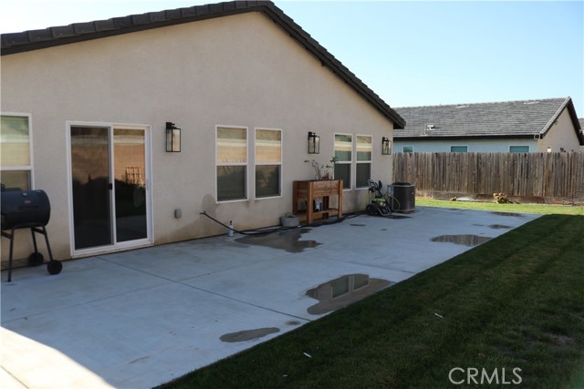 Detail Gallery Image 10 of 36 For 1988 Truckee Dr, Atwater,  CA 95301 - 4 Beds | 2 Baths