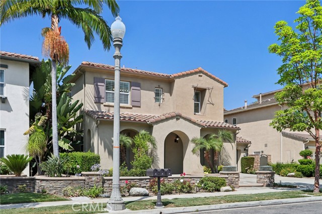 27 Antique Rose, Irvine CA: https://media.crmls.org/medias/ae0e4a8d-c2d8-4868-b3a0-0dc360abdc6f.jpg