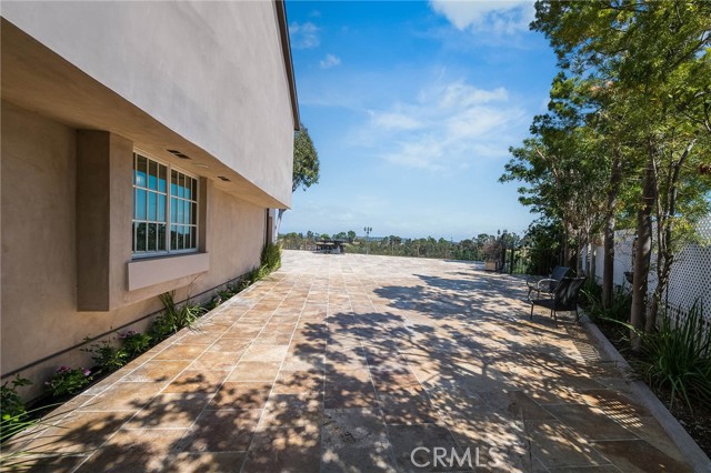 15464 Duomo Via Street, Bel Air CA: https://media.crmls.org/medias/ae0ecc92-bcc8-4ec1-be95-1d9fc2dacb83.jpg