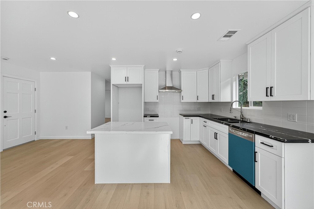 MLS #DW25222362 image #46