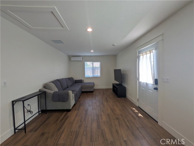 4803 Beatty, Riverside CA: https://media.crmls.org/medias/ae10a952-6c3d-4dd9-9708-a5f20b4e7385.jpg