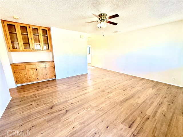8554 Athel Avenue, Inyokern CA: https://media.crmls.org/medias/ae11b332-eeec-4c09-9669-c1589b9b314f.jpg
