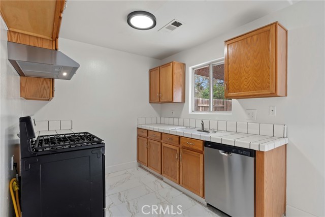 Detail Gallery Image 12 of 33 For 333 Tanner Michael, Bakersfield,  CA 93308 - 2 Beds | 1 Baths