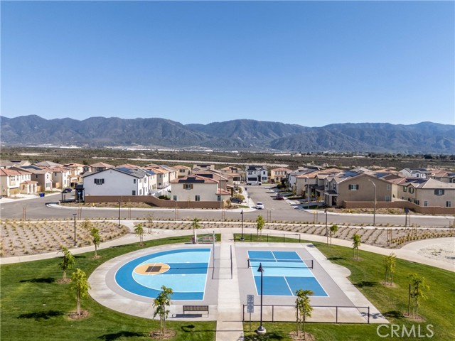 Detail Gallery Image 25 of 36 For 554 Cumberland Rd, Rialto,  CA 92377 - 4 Beds | 3 Baths